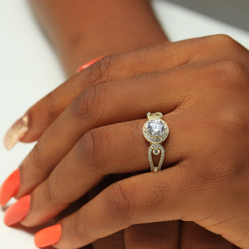 Gold Engagement Ring - 01CG60