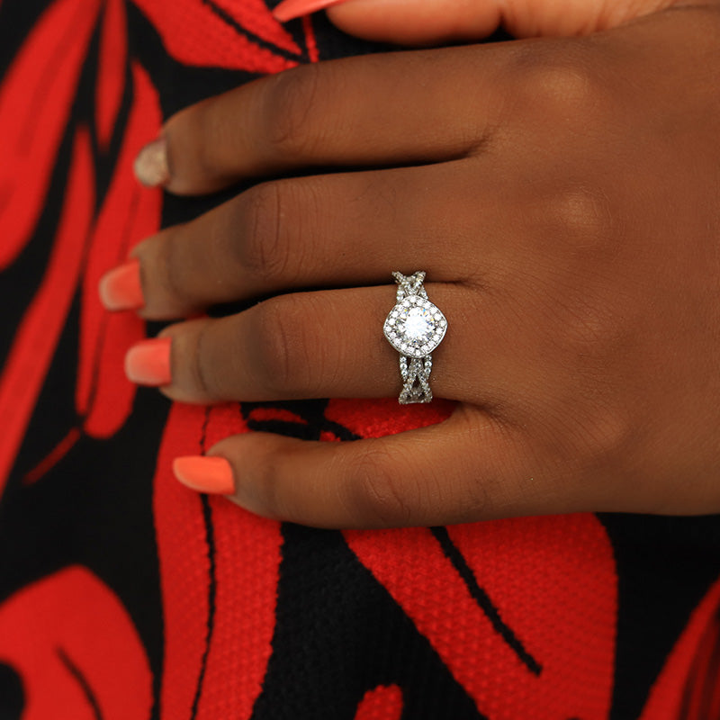 Gold Engagement Ring - 01CG61