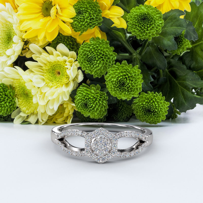 Gold Engagement Ring - 01DS04