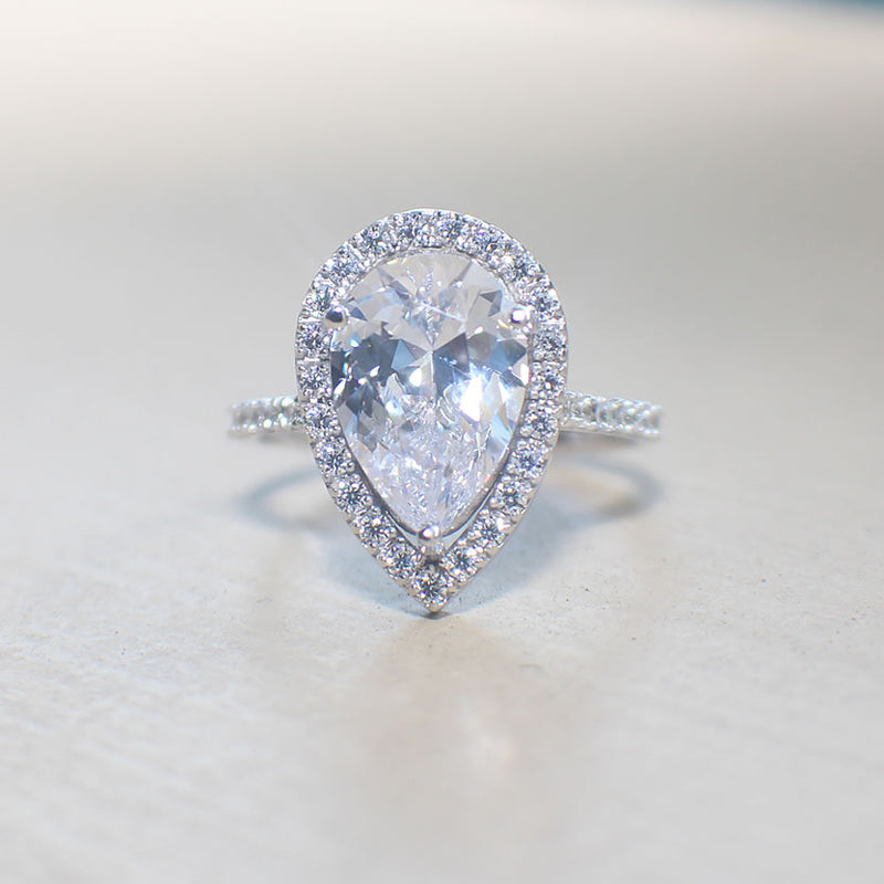 18k White Gold Engagement Ring - 01TX23