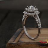 0.97ct Brilliant Diamond Gold Engagement Ring - 01US90