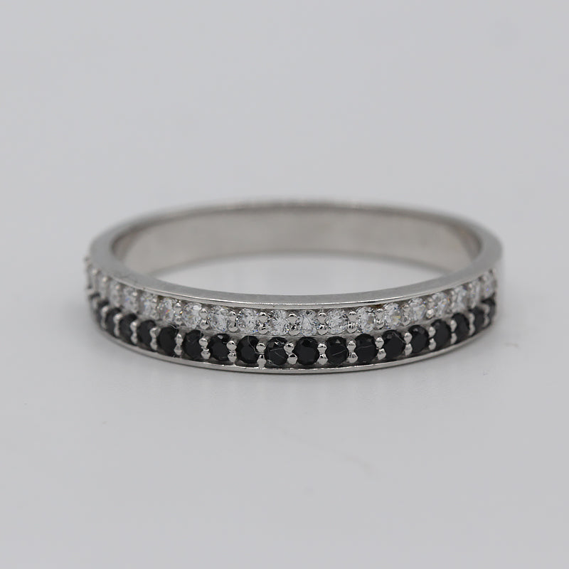 18k Gold Wedding Band - 06GG11