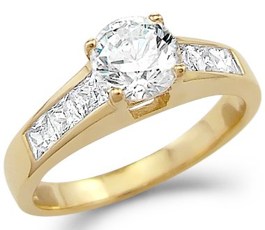 Yellow Gold Round Engagement Ring