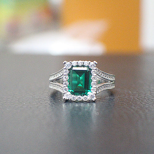 Emerald Engagement Ring - 10AB83