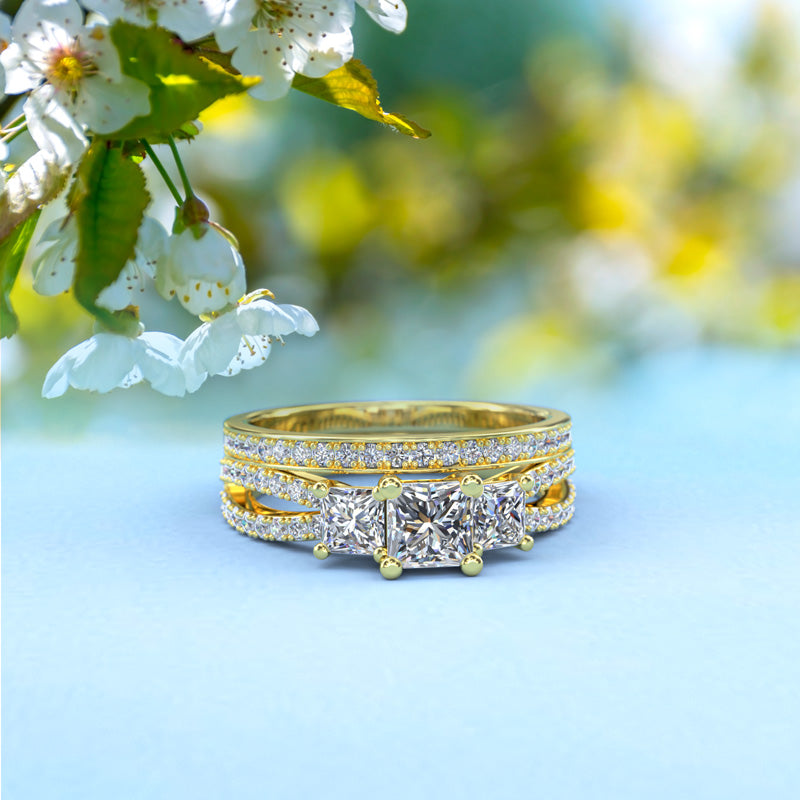 Princess Cut Gold Bridal Set - 16GG52