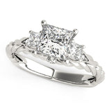 14k White Gold Princess Cut 3 Stone Antique Style Diamond Ring (1 1/8 cttw)-rxd45464y28bt