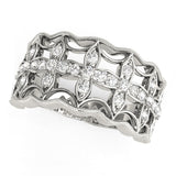 Diamond Studded Four Leaf Clover Motif Ring in 14k White Gold (1/4 cttw)-rxd87677y28bt