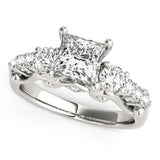 14k White Gold 3 Stone Antique Design Diamond Engagement Ring (1 3/4 cttw)-rxd47498y28bt